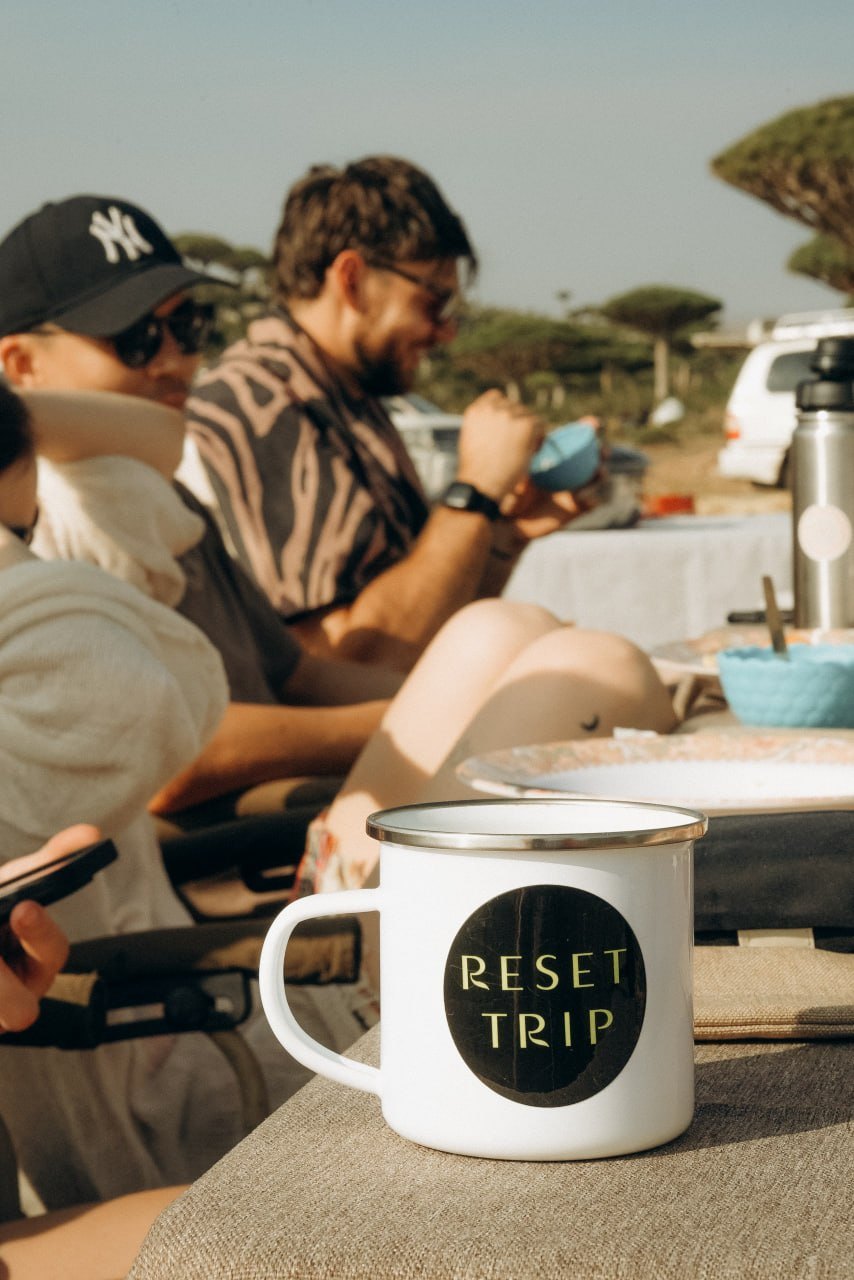 Эмалированная кружка RESET TRIP в лагере