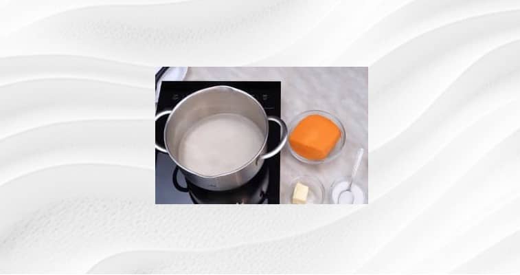 Приготовление рисовой каши с тыквой на молоке: шаг 2