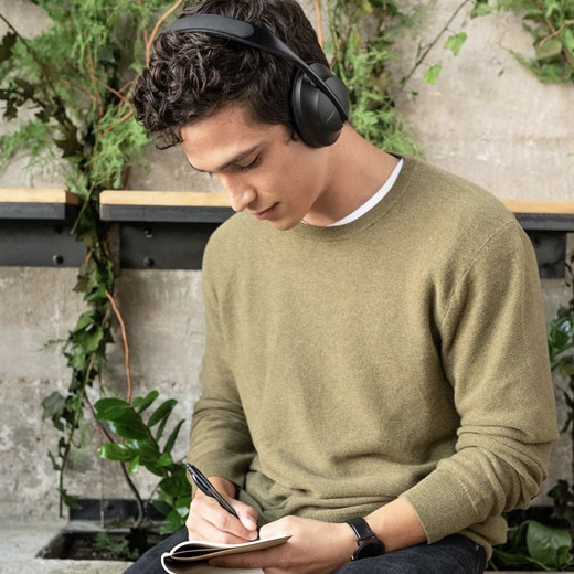 Bose Noise Cancelling 700