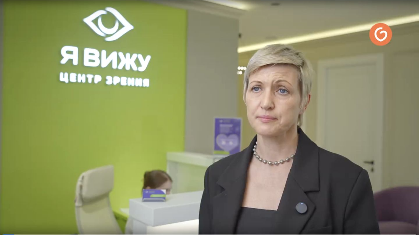Директор по развитию офтальмологического центра «Я вижу» Кристина Никитина в приёмной клиники