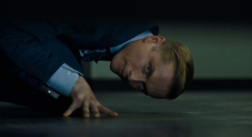 Кадр из этого хорошего сериала