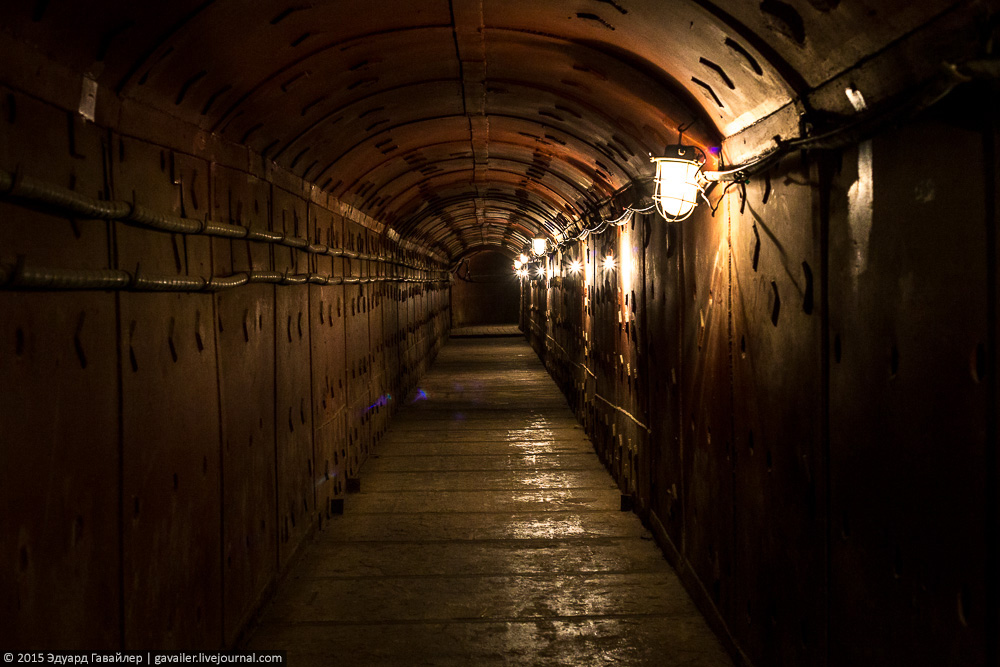 Bunker. Заброшенный бункер Сталина в Москве. Бункер Сталина второй мировой войны. Бункер под Кремлем. Бункер фото.