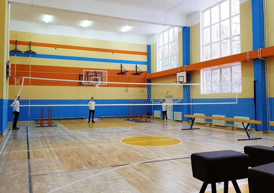 Производство и поставка полного перечня спортивного оборудования (баскетбольные щиты, сетки, стойки для волейбола, стойки и кронштейны для спортинвентаря и т.п.) для школы 269 в г.Мурманск