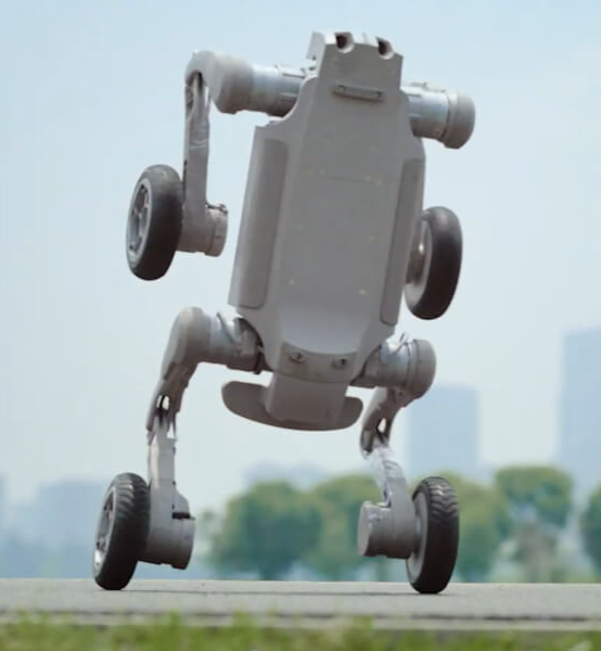 Робот-собака Inchbot L1-W EDU поднимается по ступеням