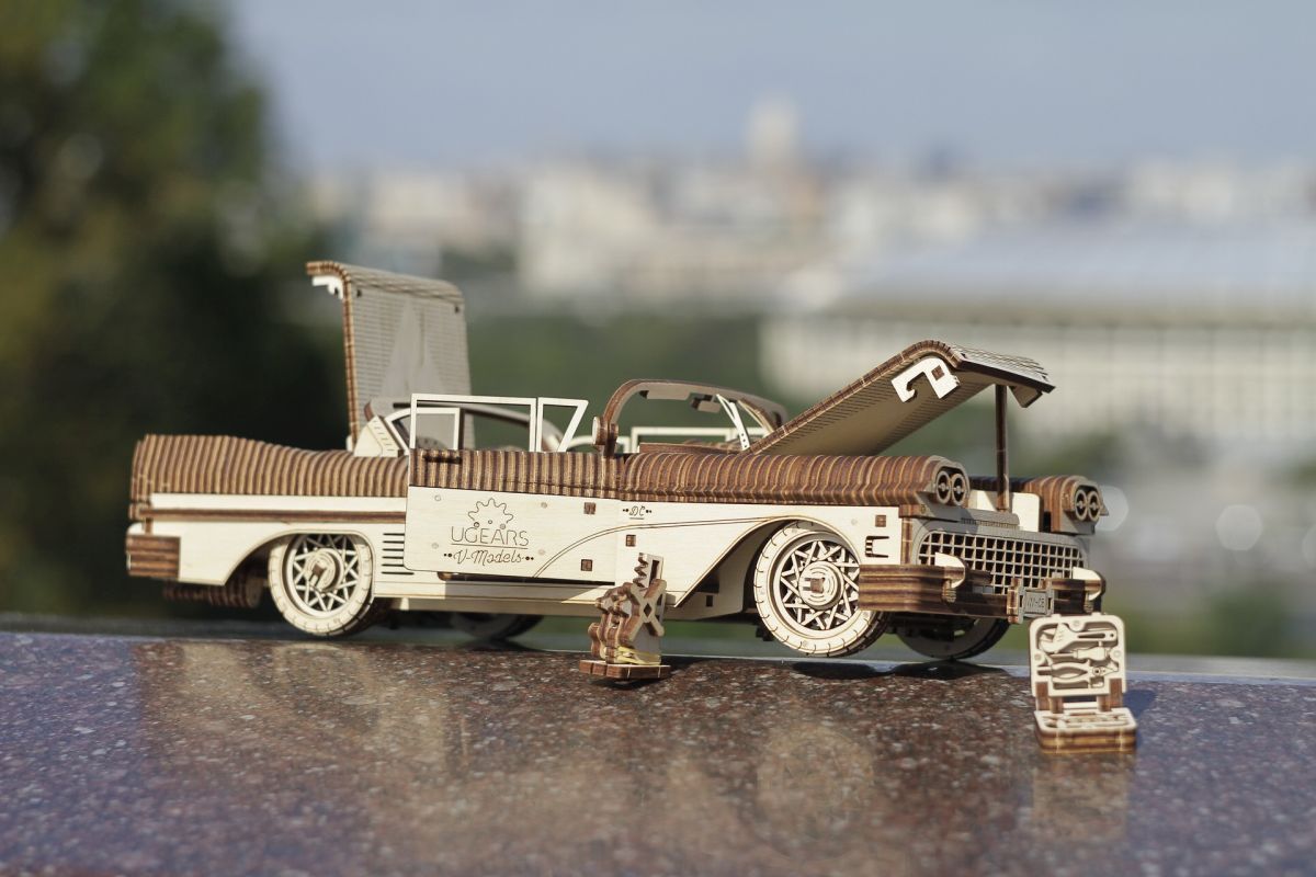 UGEARS кабриолет мечты. Деревянный конструктор UGEARS. Кабриолет из дерева. Кабриолет из фанеры