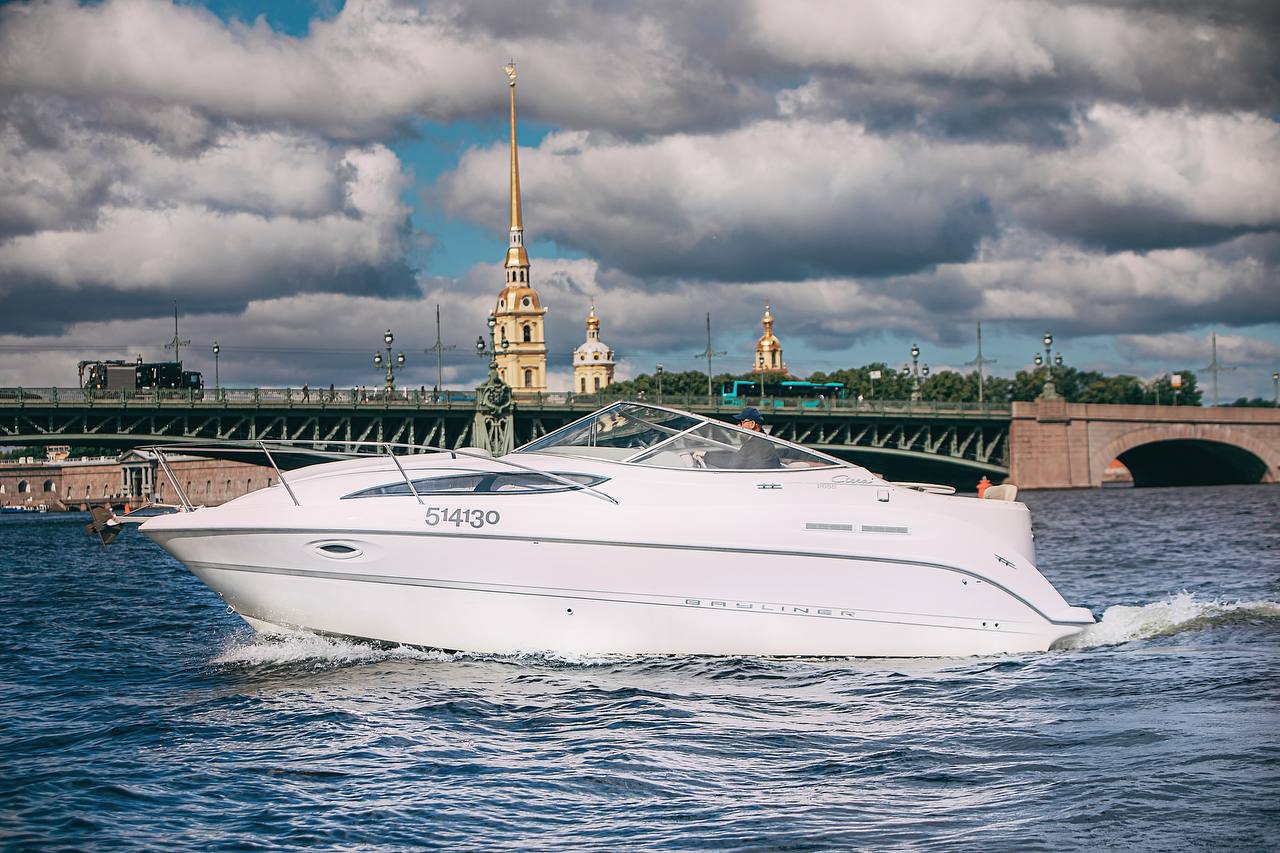 катер Bayliner