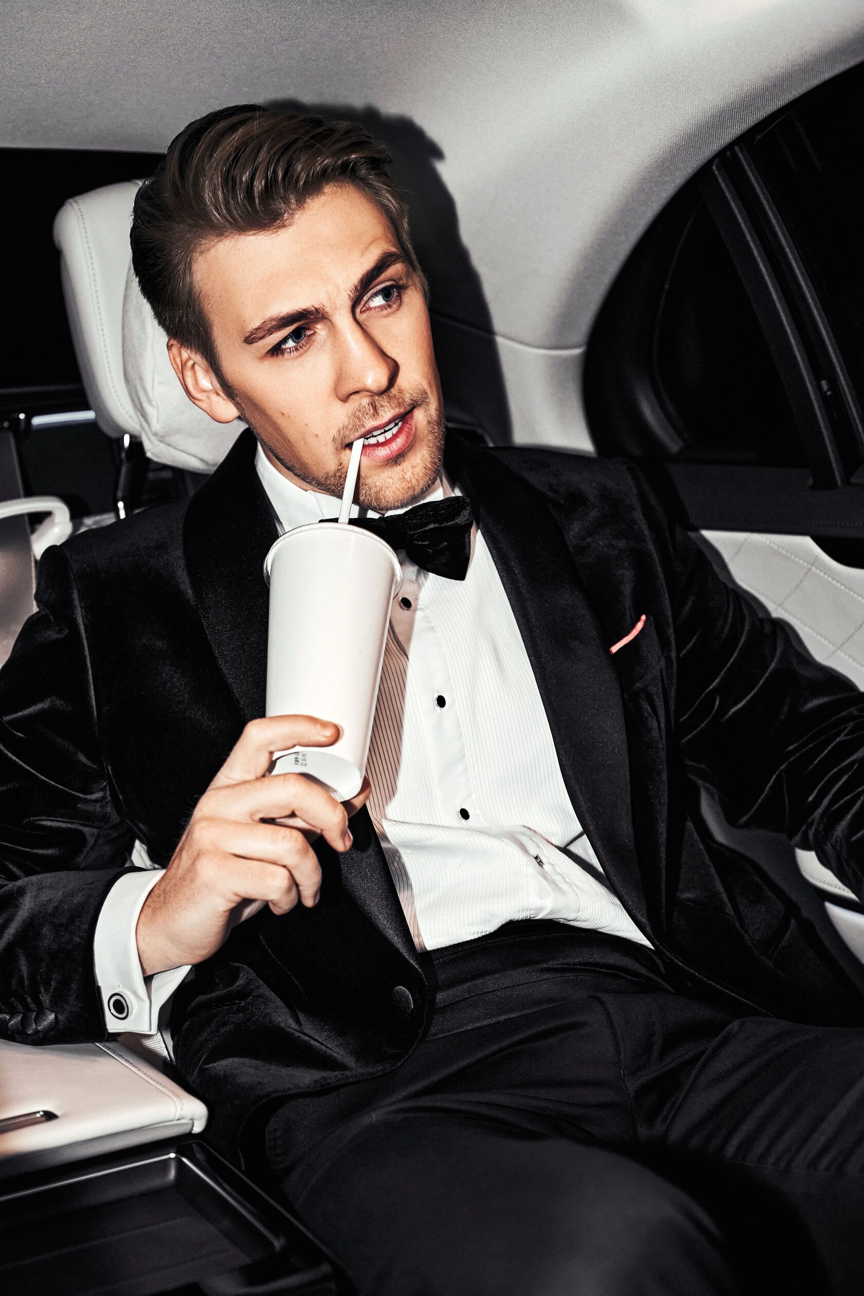 Ведущий публичных мероприятий Никита Анисимов