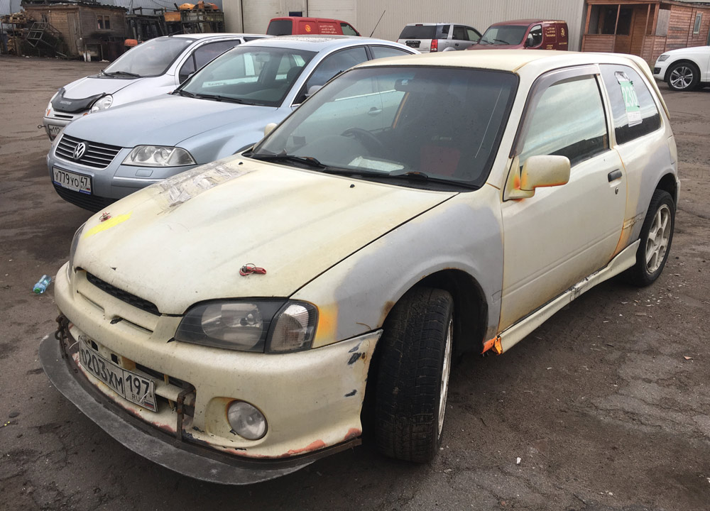 Ремонт двигателя Toyota Starlet в Омске