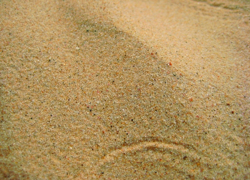Купить песок в пензе с доставкой. Песок Речной намывной сеяный. Песок Речной в м3. Песок морской строительный. Речной песок для бетона.