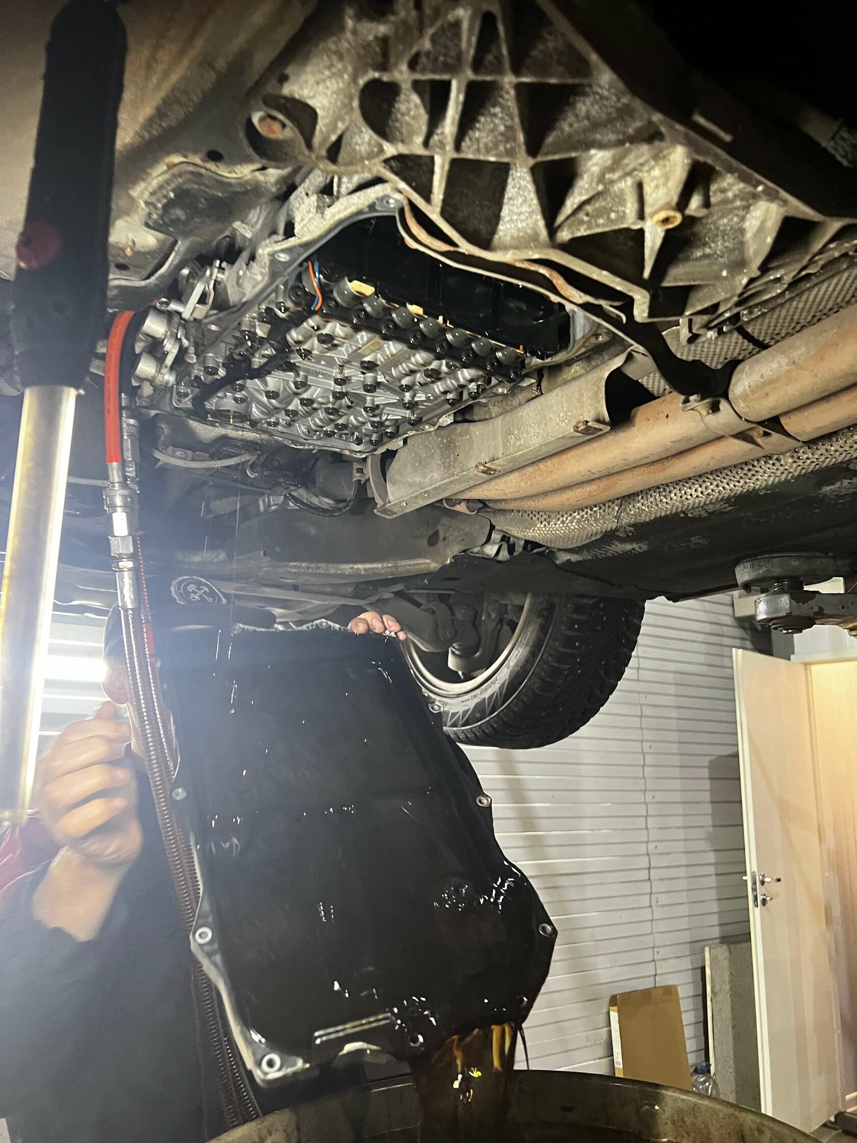 Демонтаж поддона АКПП