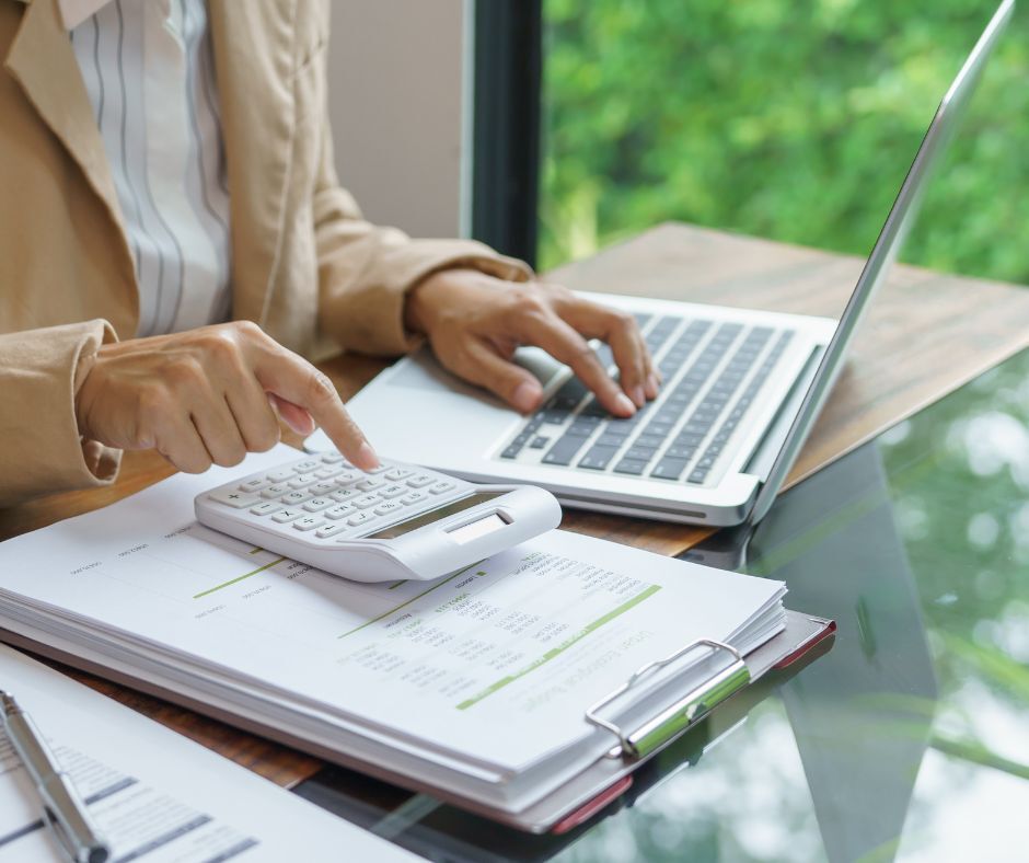 Налоговый аспект: За что придется платить, а на чем можно сэкономить?