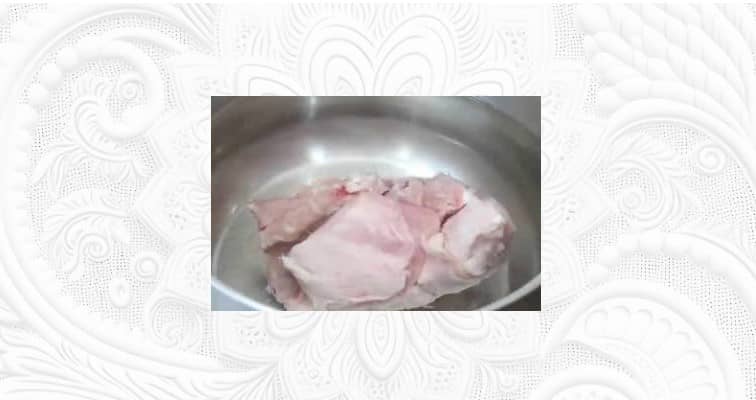 Приготовление щей из квашеной капусты с курицей: шаг 1