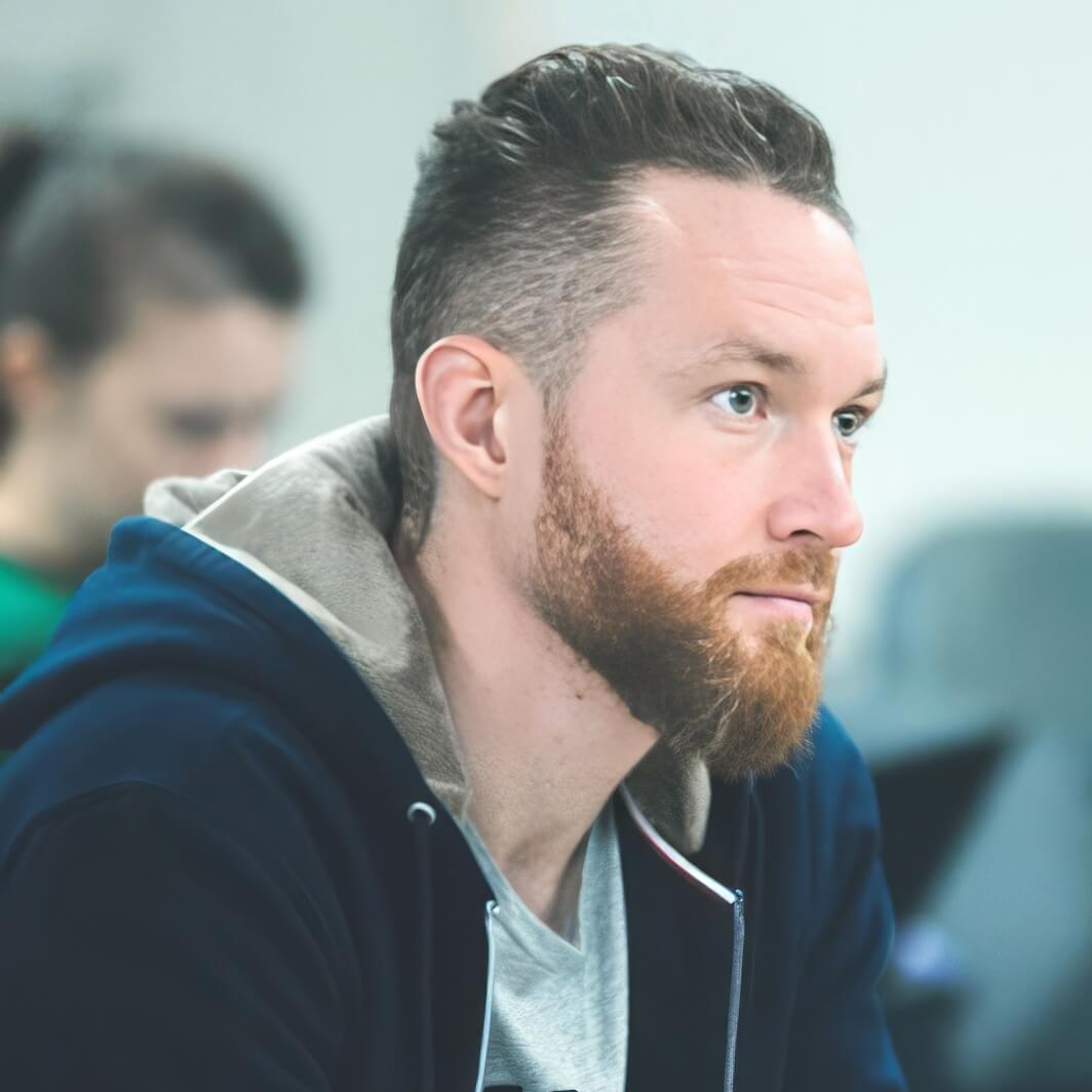 Руслан Кузьминков, эксперт, трекер