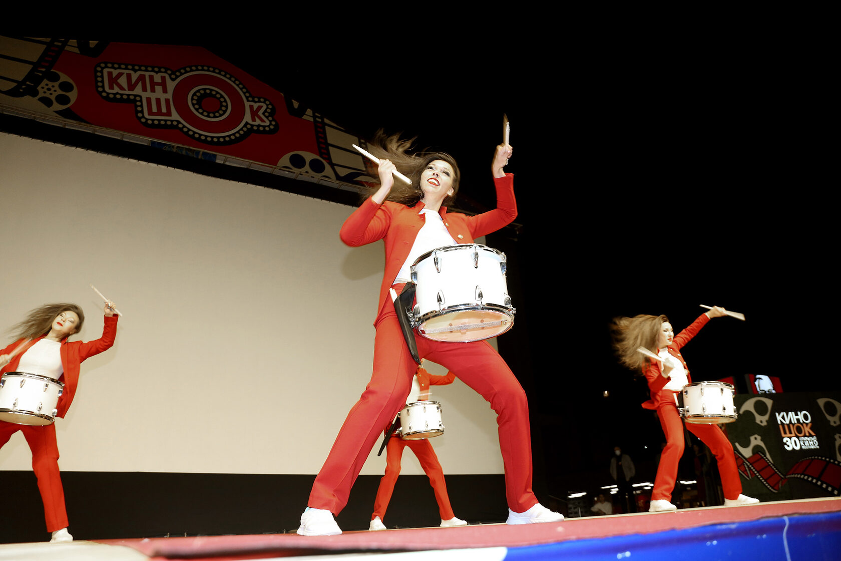 Анапа фестиваль кино 2022 сентябрь фото артистов фото знаменитостей. Поддержка кинозалов. Город киношока 5 букв. Город киношока 5 букв. Город киношока 5 букв.