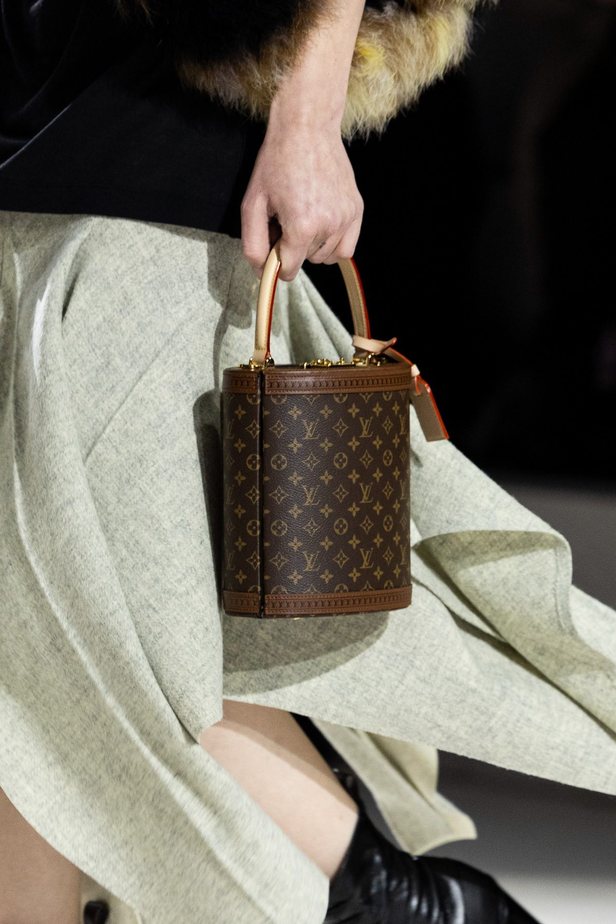 Сумки Louis Vuitton Осень 2024 26