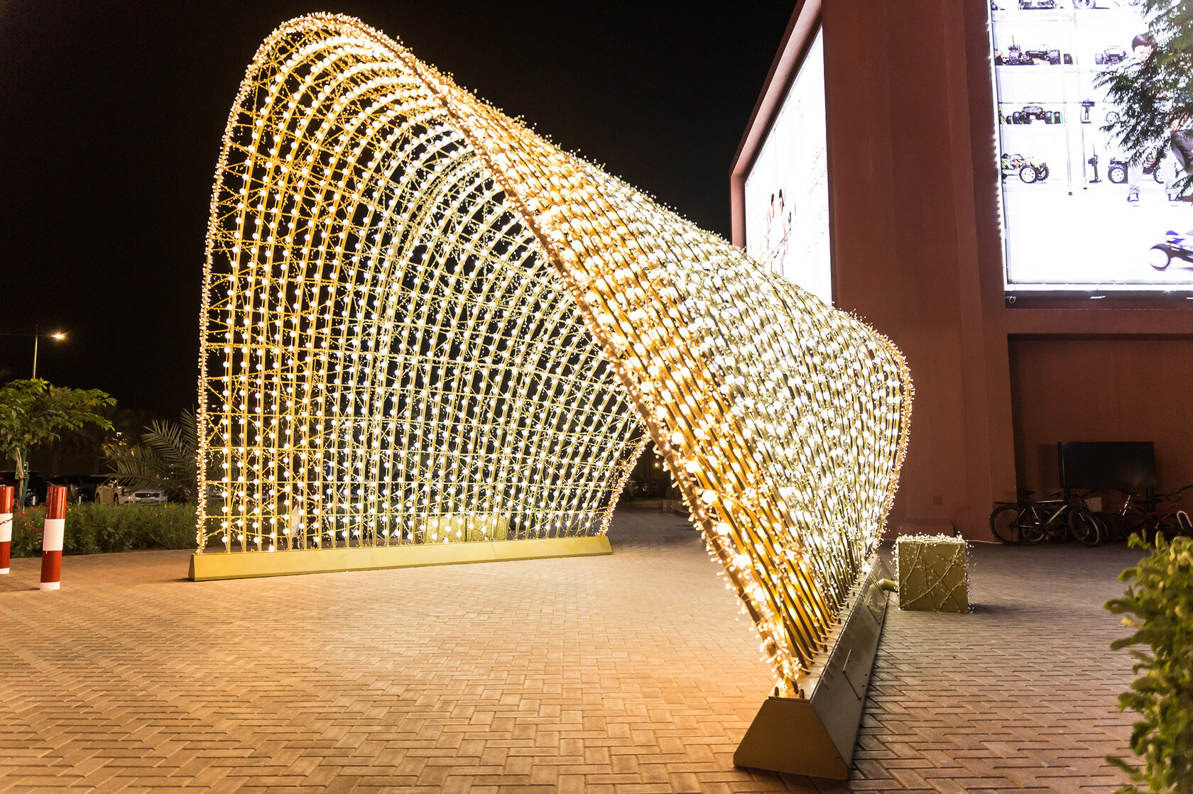 Световые уличные новогодние арки и праздничные тоннели купить