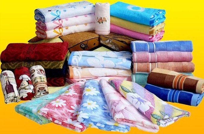 Полотенец город. Текстиль для дома. Текстиль для дома полотенца. Полотенца ассортимент. Текстильные изделия.