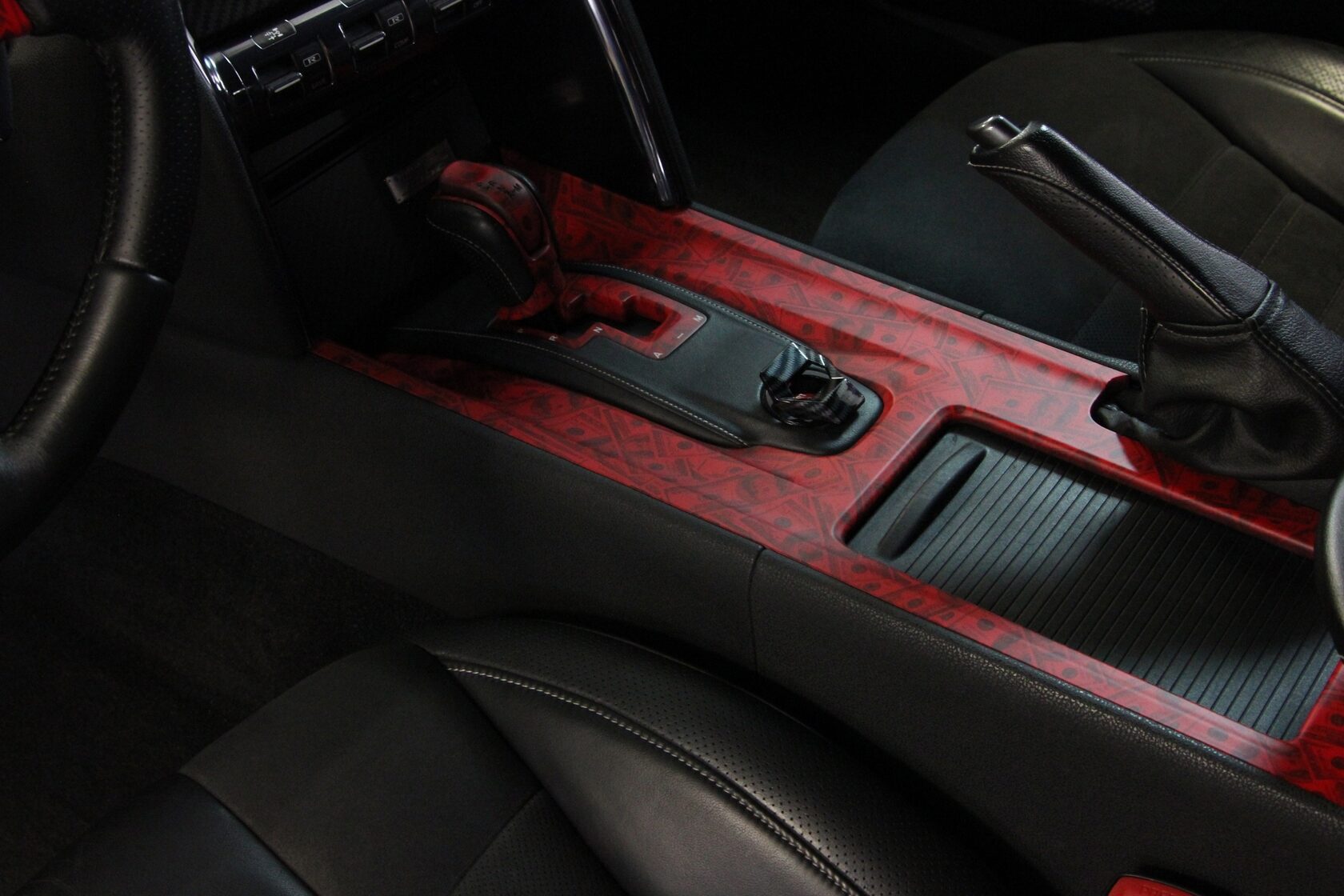 Краска салона авто. Пластиковые элементы в салоне авто. Краска салона авто. Покраска салона автомобиля. Краска для салона автомобиля пластик.