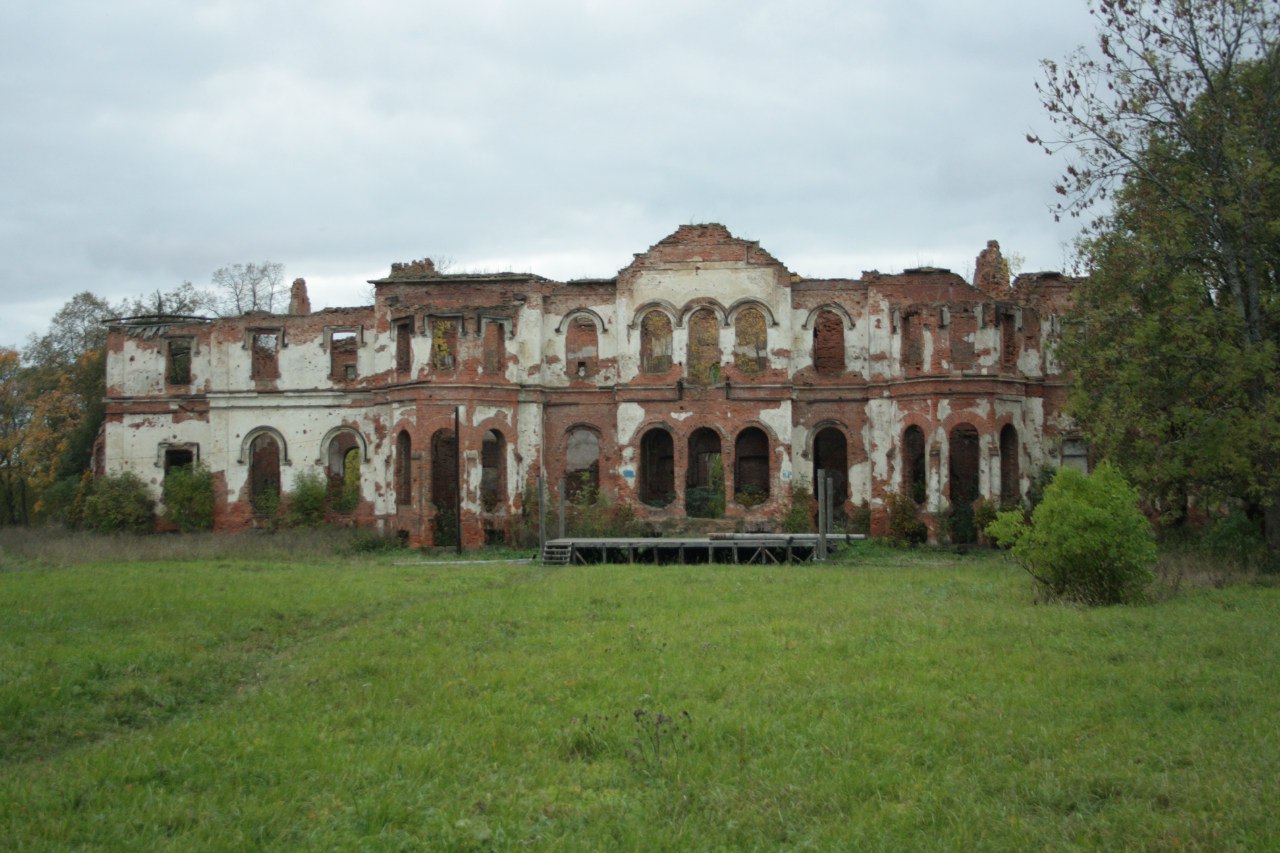 Дворец в гостилицах фото