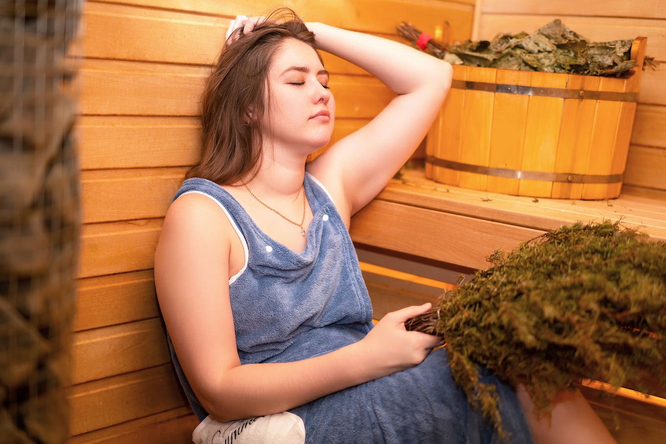 Отдельная баня на дровах в Aframe Happy с парной и чайной комнатой для отдыха