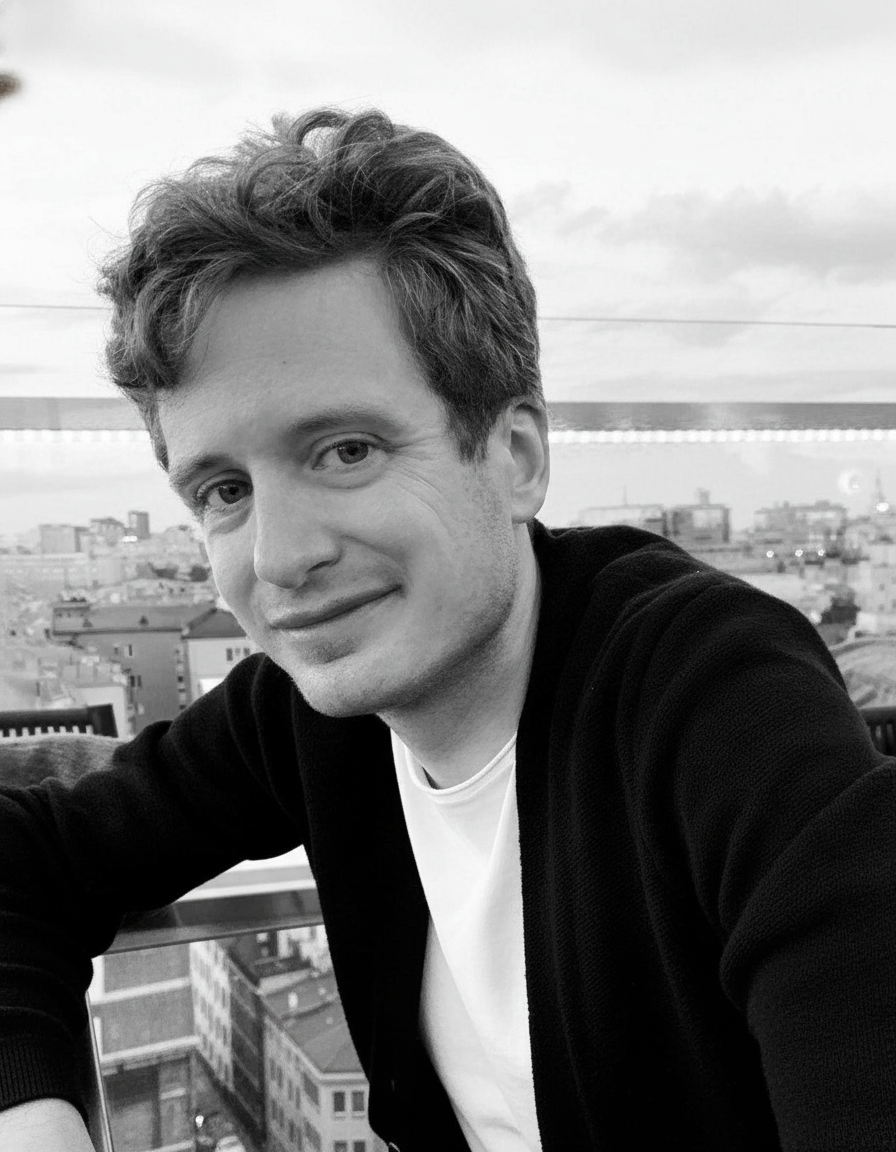 Роберто — преподаватель-носитель английского