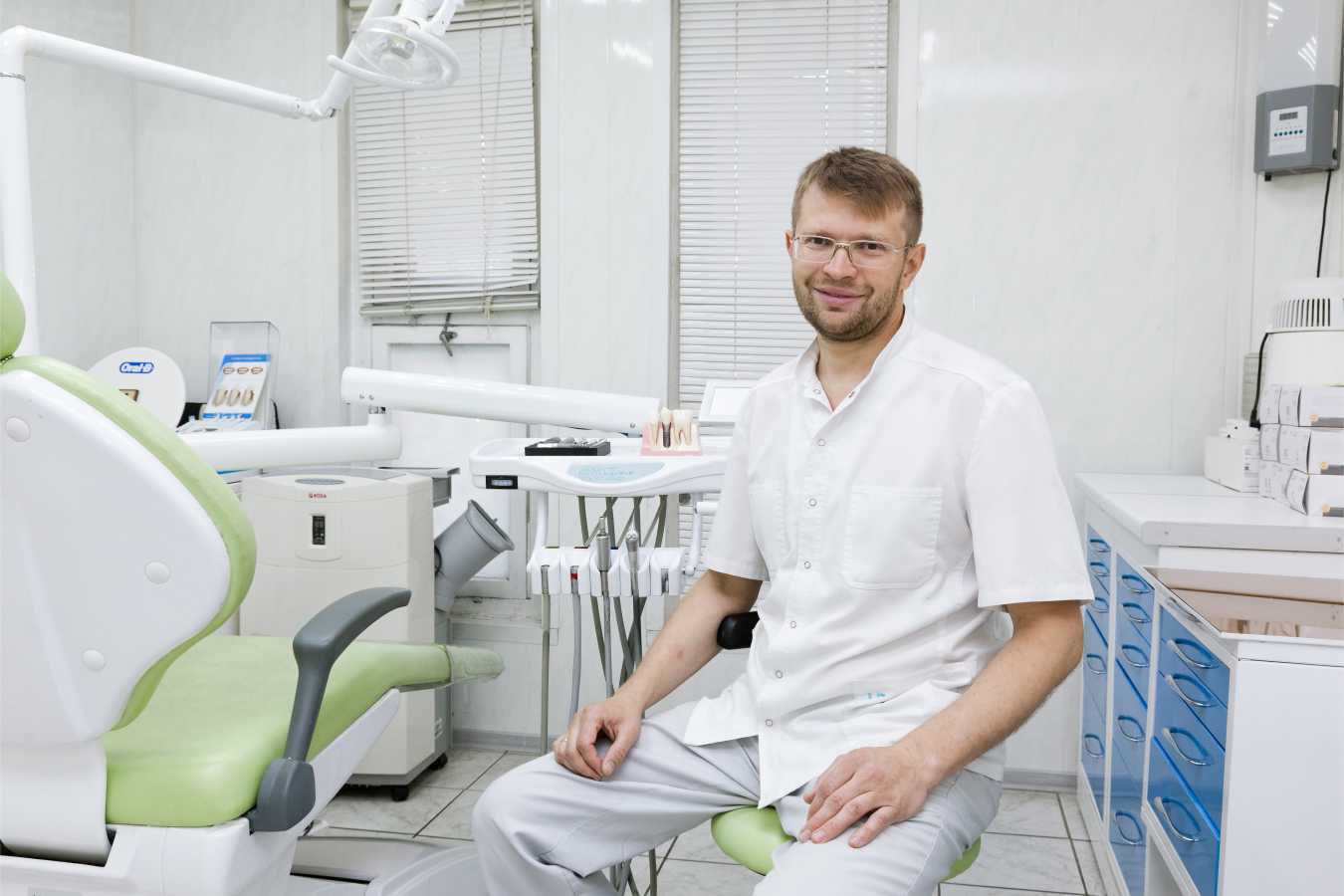 Доктор апацкий стоматология