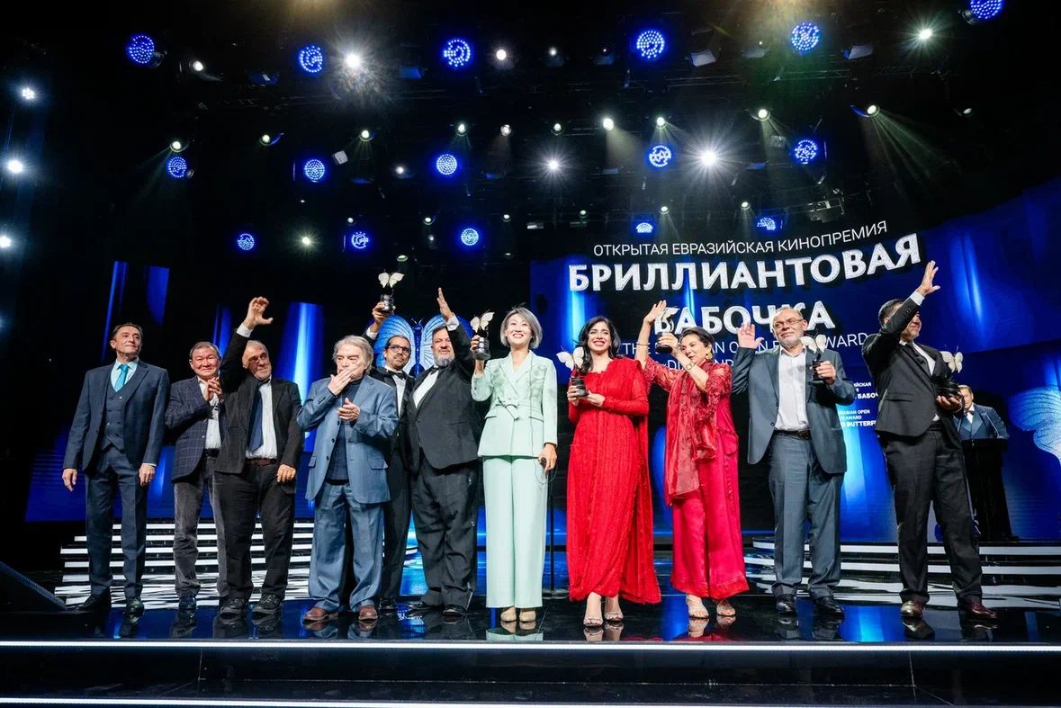 В Москве состоялась торжественная церемония вручения первой Открытой Евразийской кинопремии «Бриллиантовая бабочка»