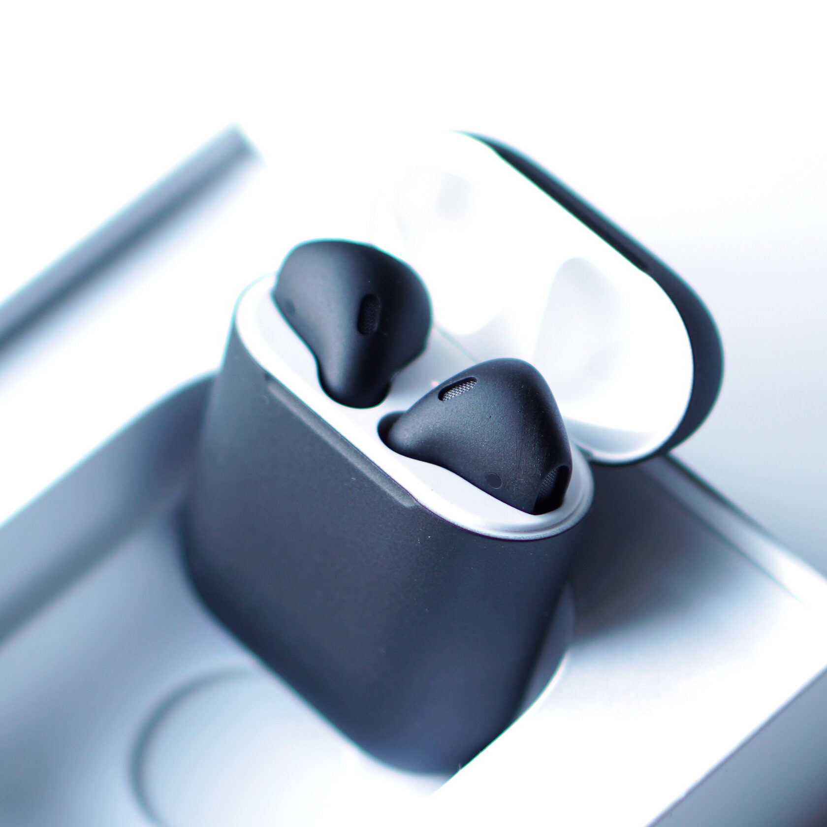 Купить черные Airpods 2 Black Matte черные матовые