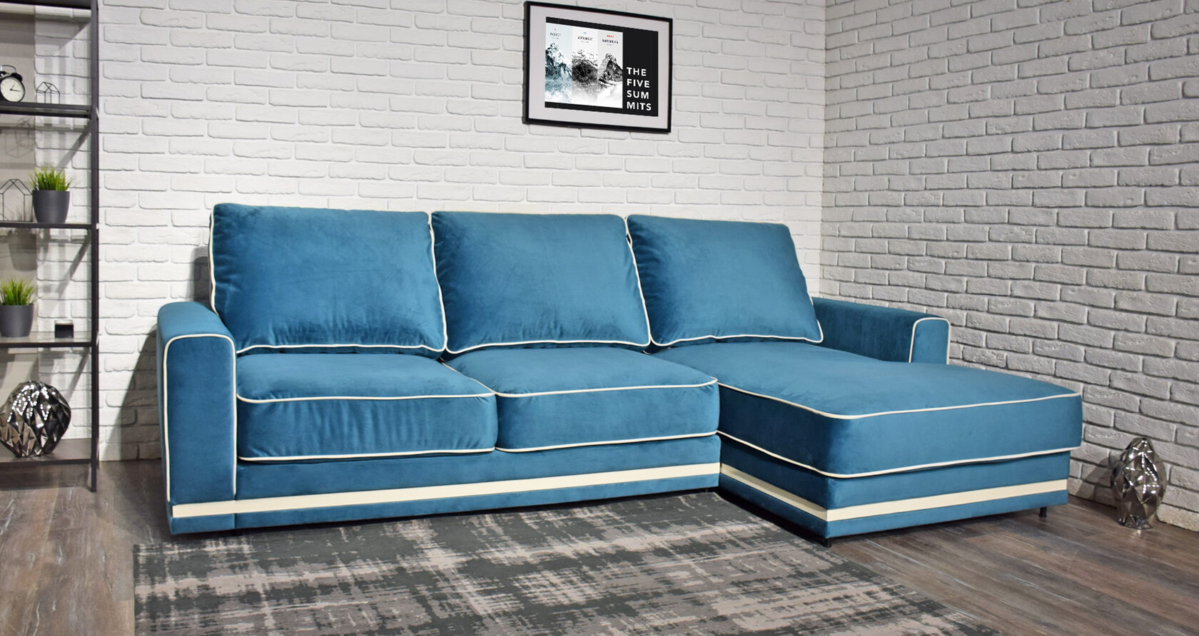 синий диван в нурсултане
