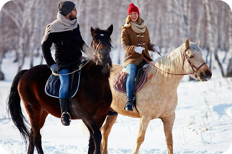 фото нанесения макияжа на лицо девушки 