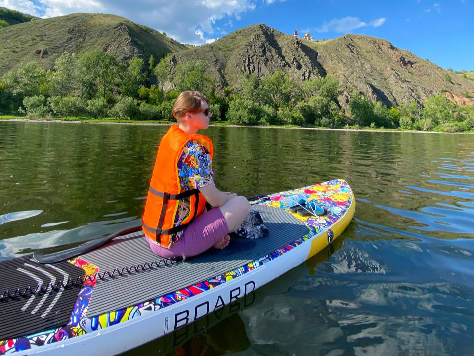 фото нанесения макияжа на лицо девушки 
