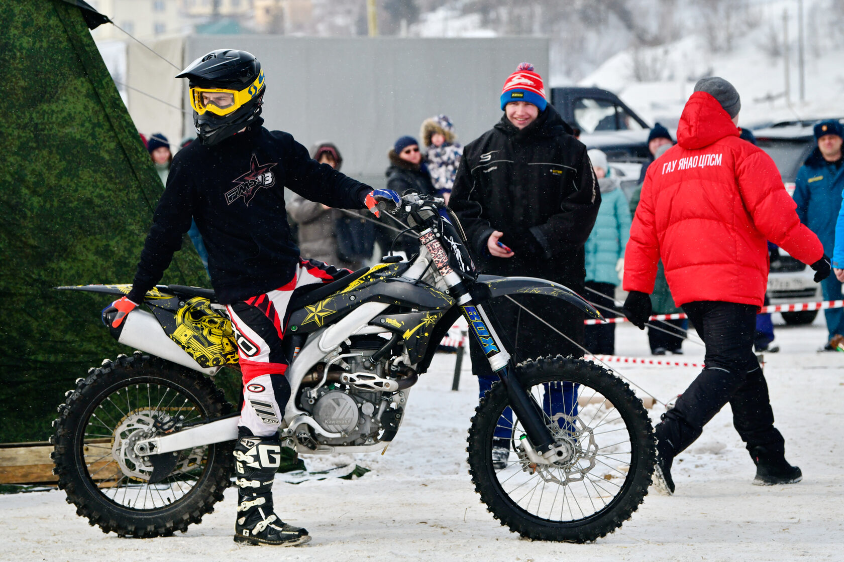 Fmx 13. Fmx13 мото шоу. Мотокросс шоу Казань. Команды райдеров.