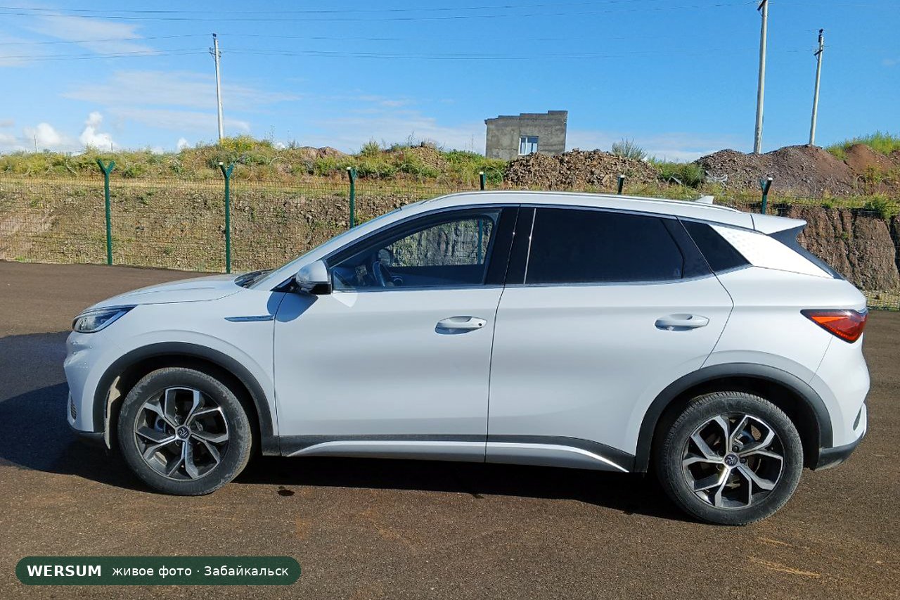 BYD Yuan Plus, сбоку