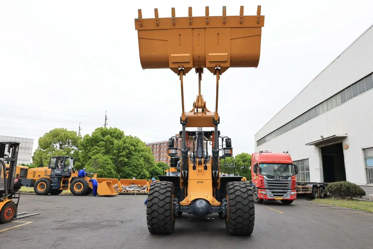 Фронтальный погрузчик LONKING LG 876G