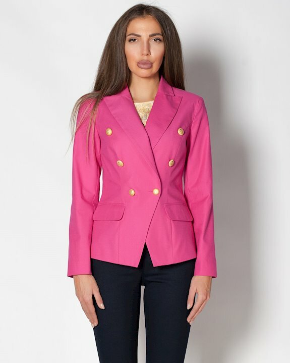 Розово сако с двуредно закопчаване
