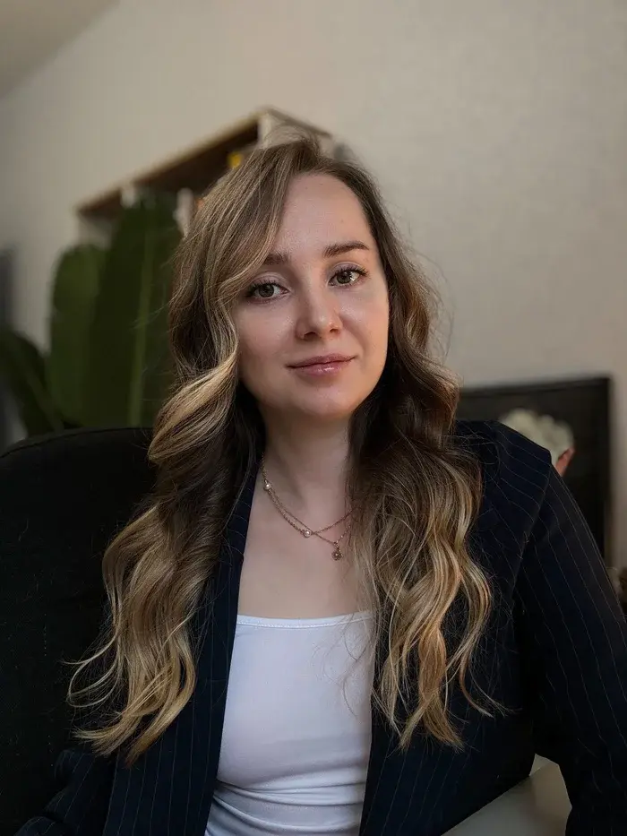 Алина Леонова