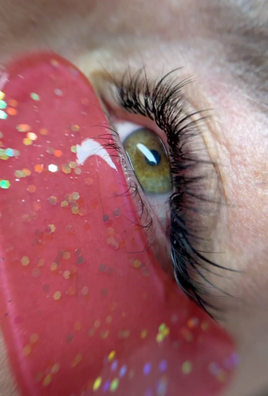 Наращенные ресницы 