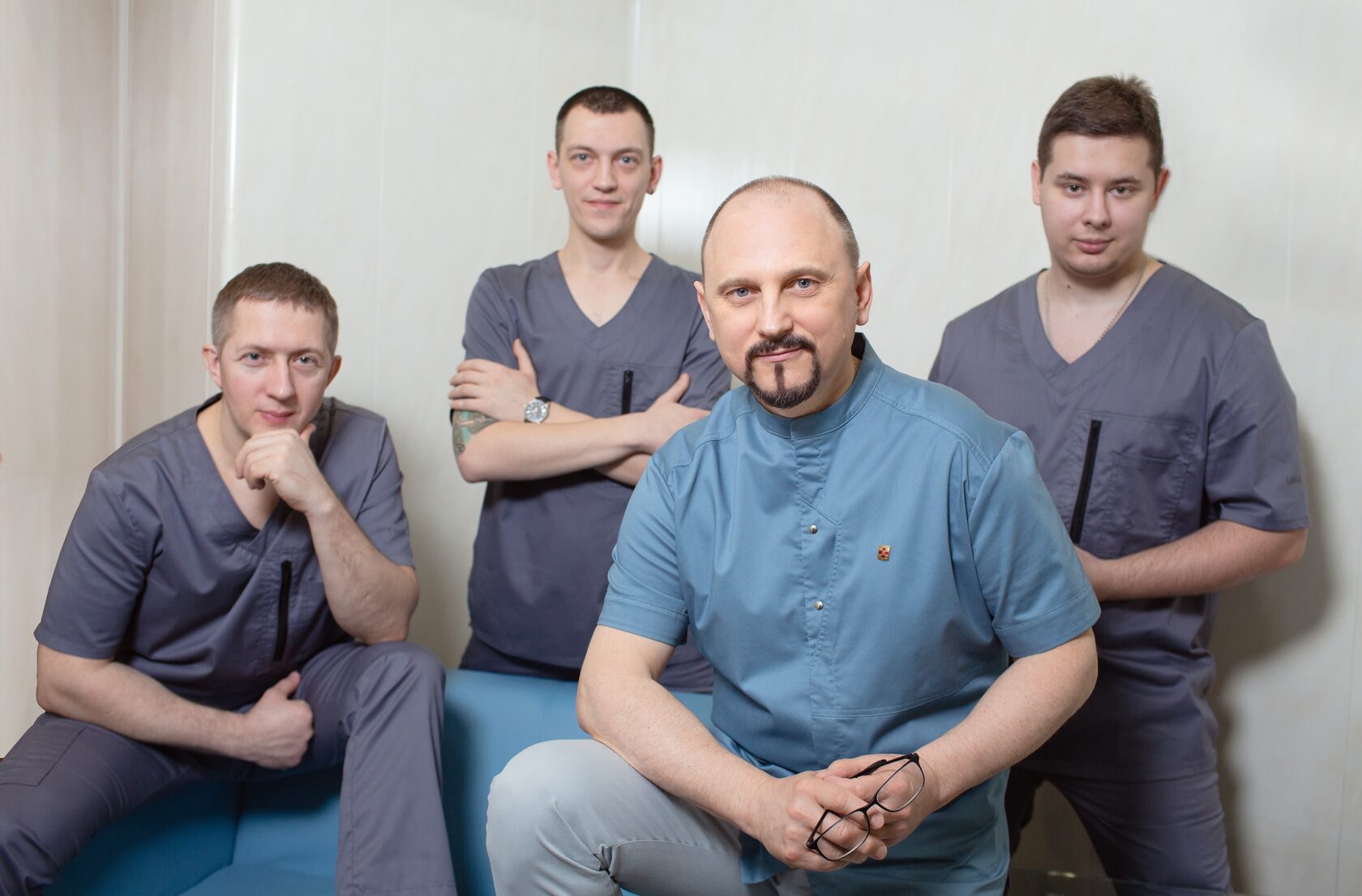 Лечение снижения остроты зрения; Лечение последствий травм позвоночника; Лечение спортивных травм; Лечение последствий инсульта; Лечение последствий коронавирусной пневмонии СОVID-19; Консультация врача-нейрохирурга; Консультация врача-мануального терапевта; Мануальная терапия, массаж, кинезиотейпирование, блокады.