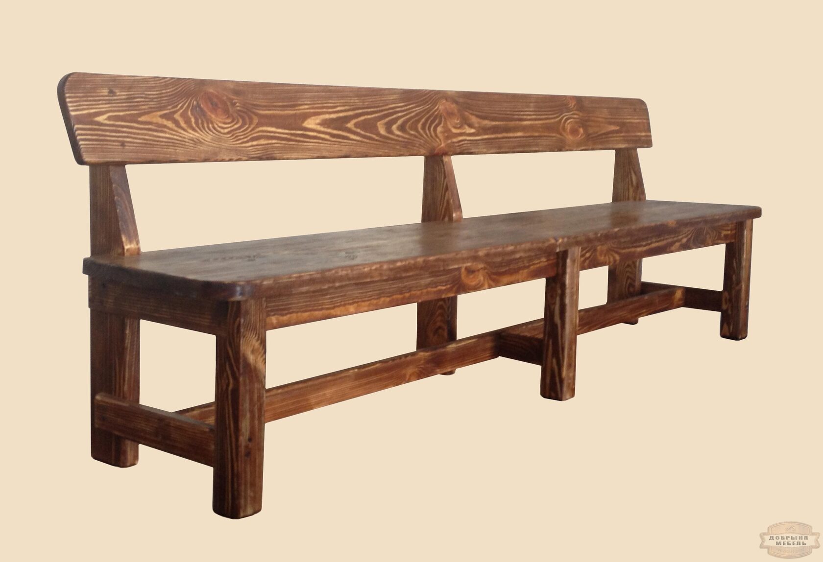 Скамейка деревянная