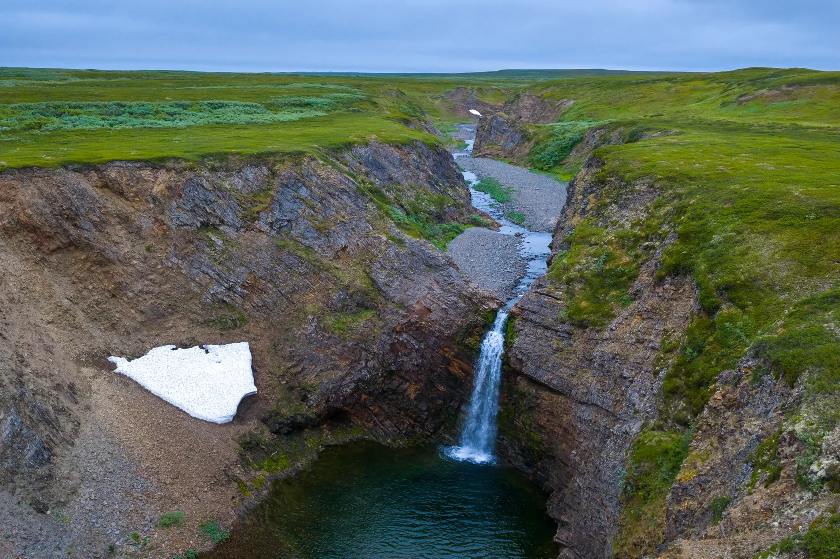 Водопад крупным планом