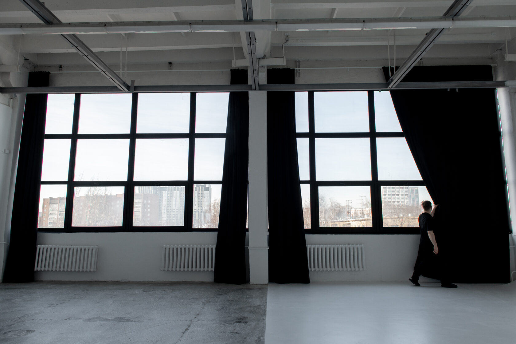 Зал-конструктор ЦЕХ в фотостудии ЭЛЕКТРОЗАВОД ⚡