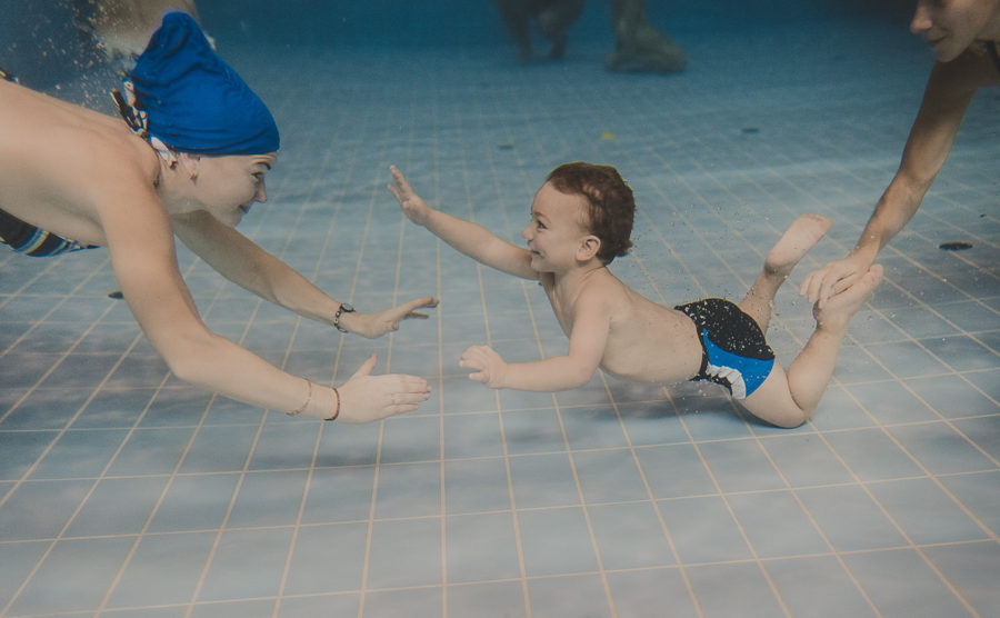 Подборка Инструкторских Видео Уроков с Занятий Плаванием в Бассейне с младенцами