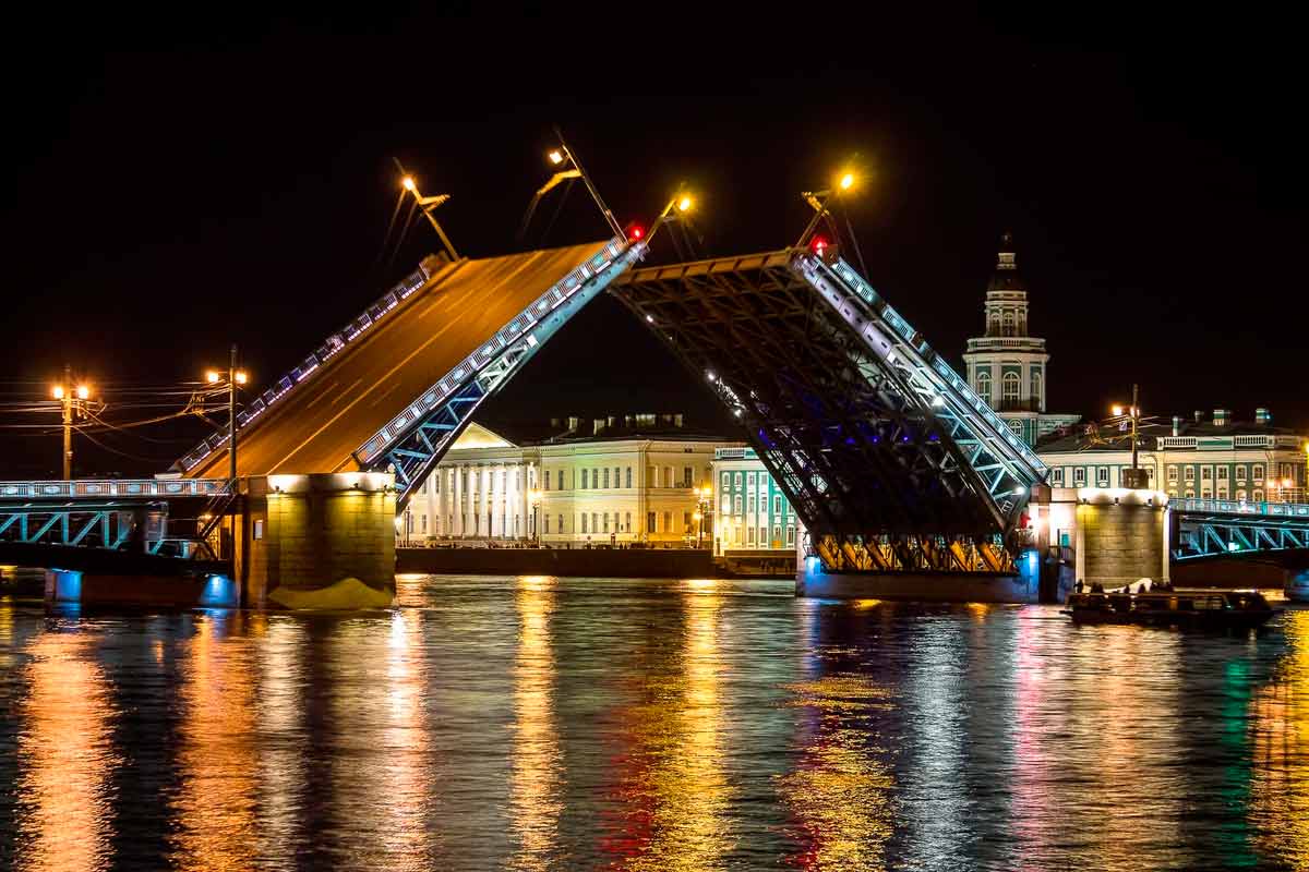 Мало конюшенный мост в санкт петербурге фото