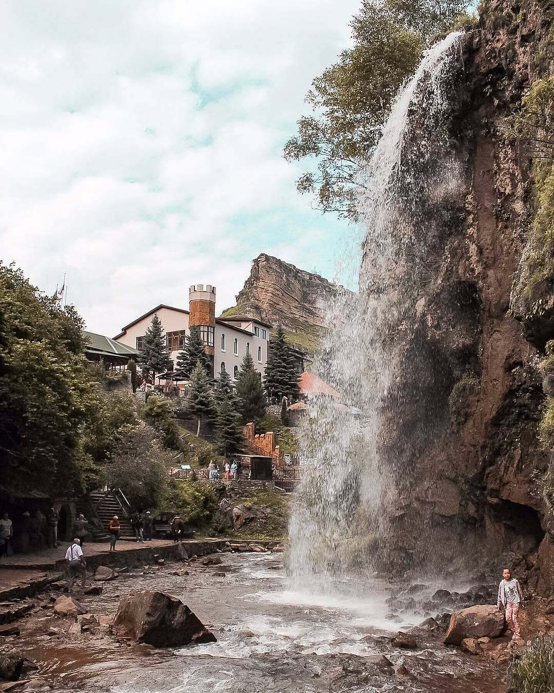 Полудневный тур Медовые водопады