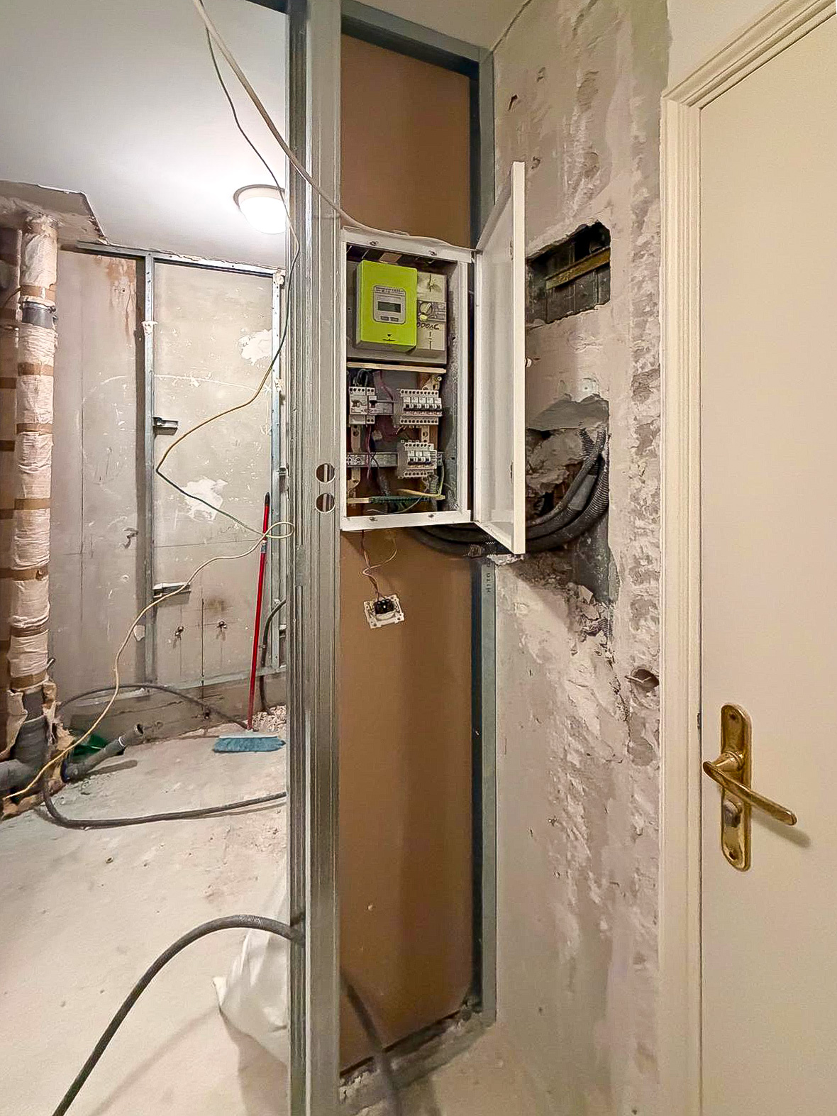 Réorganisation technique et optimisation de l’espace pendant les travaux d’un studio à Nice