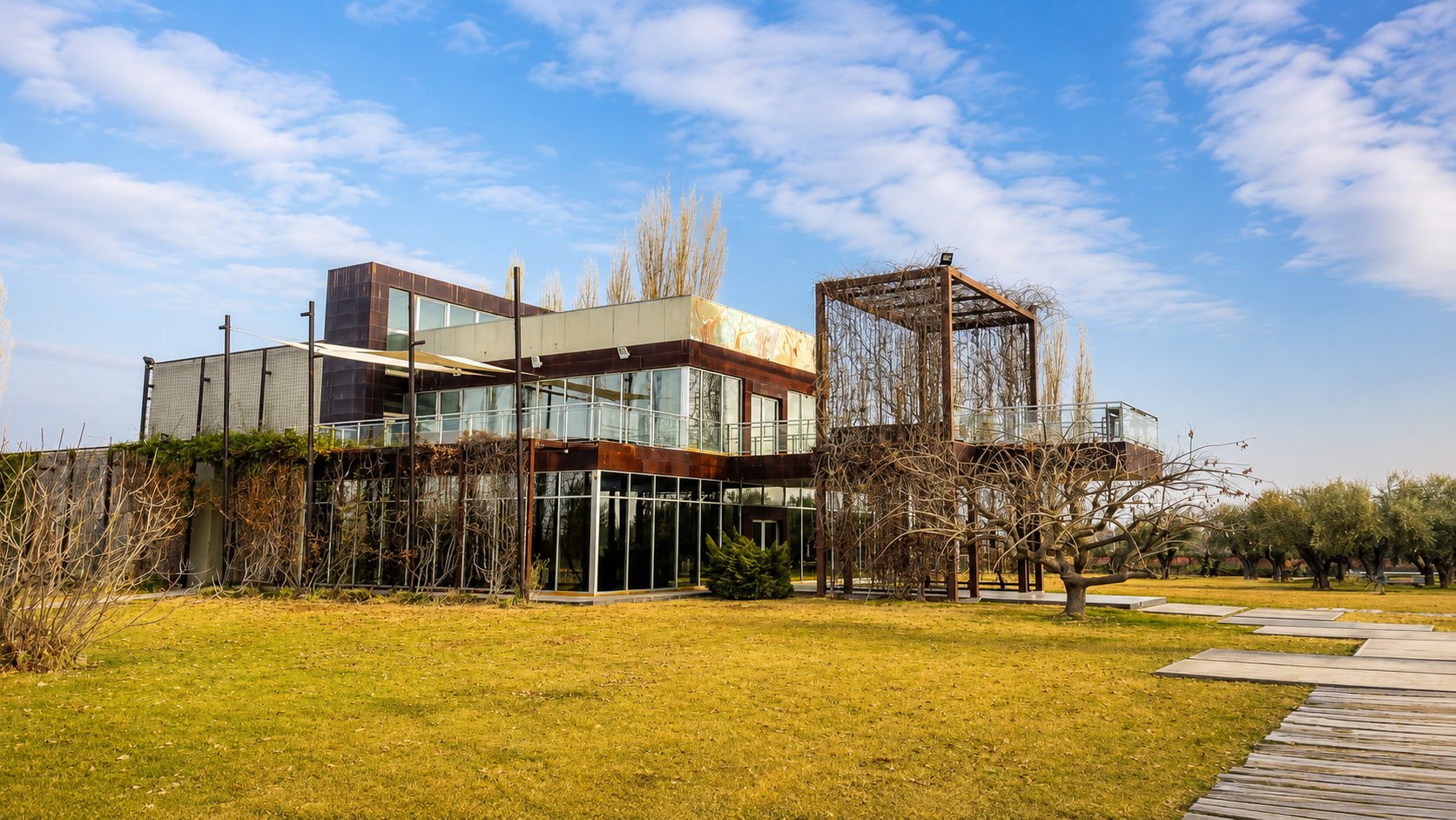 Bodega Matervini vineyard and winery