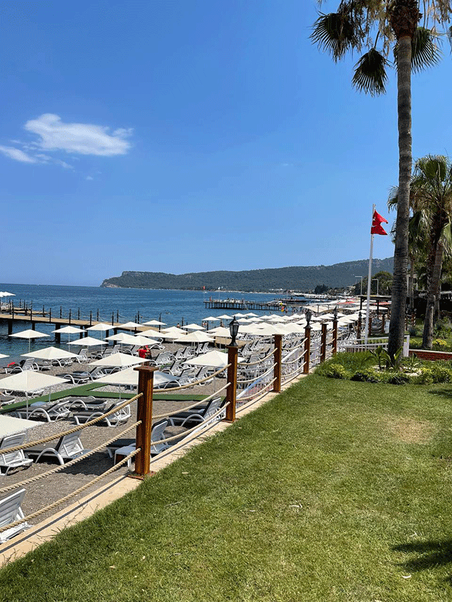 Пляж отеля Sorgun Akadia Luxury Hotel Adults Only 16+ 5* Турция