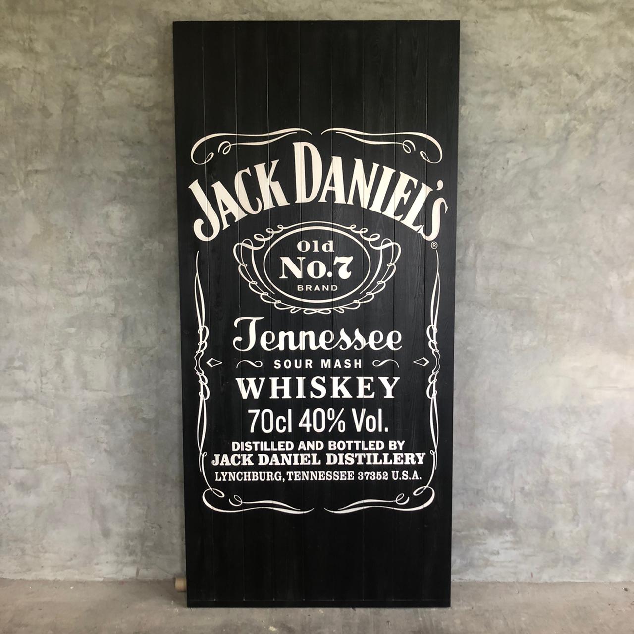 Принт «Этикетка Jack Daniels» на откатной черное двери