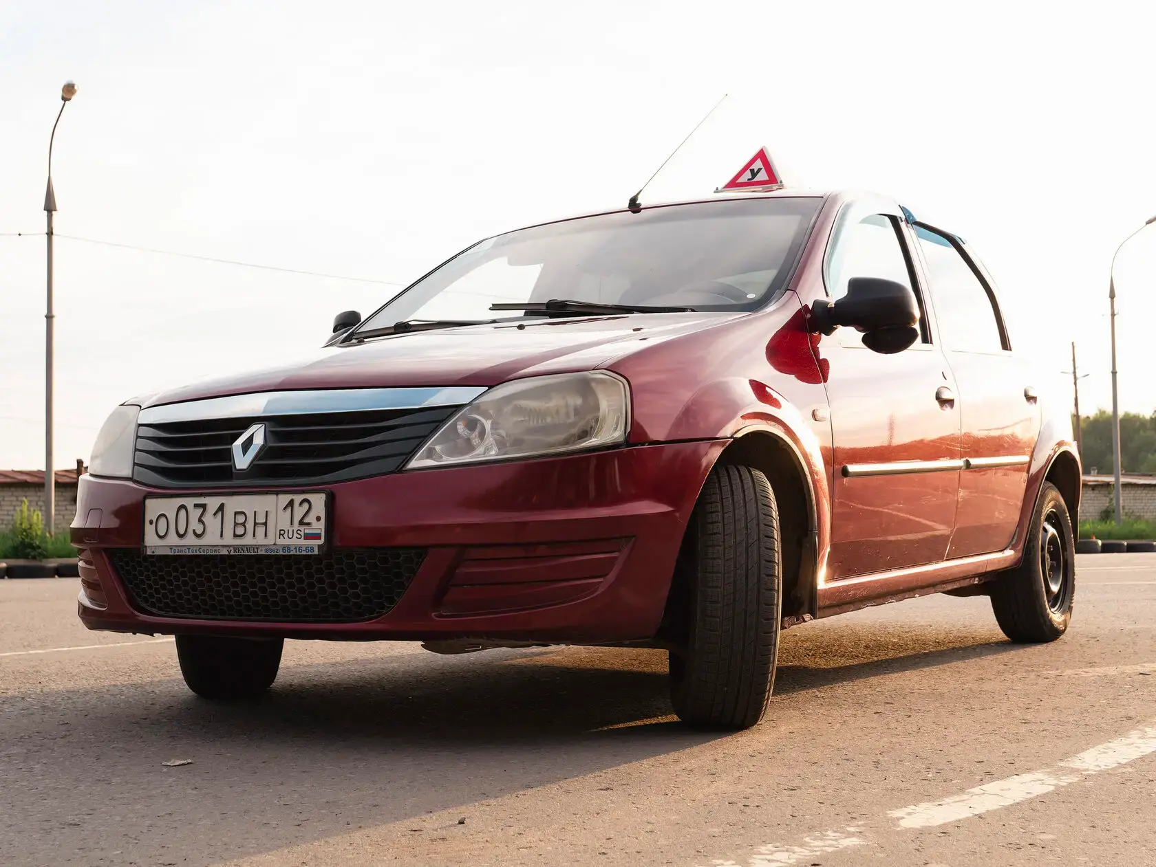 Renault Logan — учебный автомобиль автошколы Учебный центр