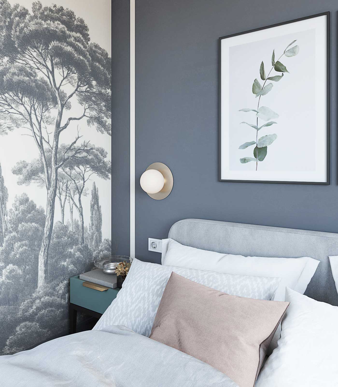 Черно-белые обои в спальне. Деревья на обоях, Бра над кроватью. Серая стена.
